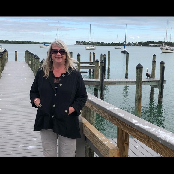 Meet your Posher, Sher - Picture 1 of 1